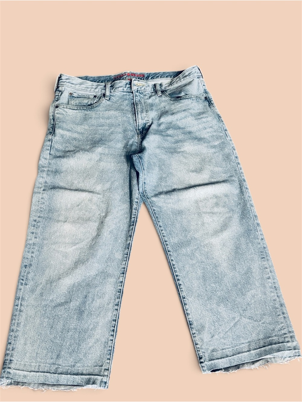 Lucky Brand 207 Loose Jeans
Size 36x30